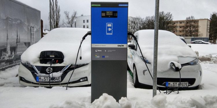 Auto Klub – Pljuska europskim birokratima: Neviđeni potop tržišta električnih auta u Njemačkoj