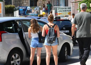 Auto Klub – Šef Ubera: ‘Vozačima je preostalo 10 godina, a onda će biti zamijenjeni’