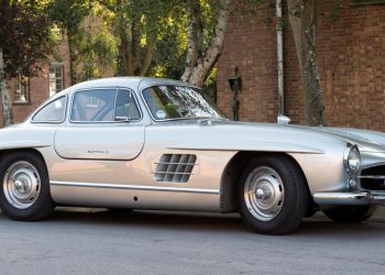 Auto Klub – Strah od požara: Milijuni ispred McDonald’sa, pogledajte gdje su završili ovi skupocjeni automobili iz Los Angelesa