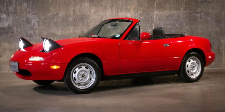 Auto Klub – U tvorničkom stanju: Kultna Mazda MX-5 stara 35 godina s manje od 8000 km prodana za nevjerojatan iznos