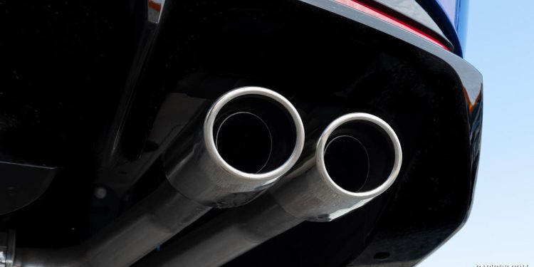 Auto Klub – Vozači koji voze automobile s glasnim ispuhom vjerojatno pate od sadističkih i psihičkih problema