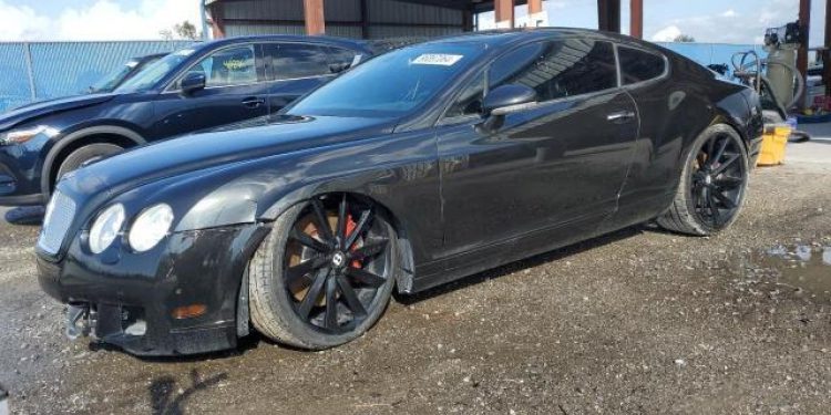 Auto Klub – ‘Vozite se poput lorda’: Prodaje se Bentley s 830.000 kilometara i jeftiniji od ‘oronulog Golfa’