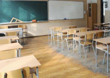 BIZARNA NESREĆA Pao prozor na nastavnicu u banjolučkoj školi