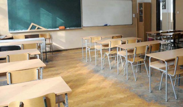 BIZARNA NESREĆA Pao prozor na nastavnicu u banjolučkoj školi