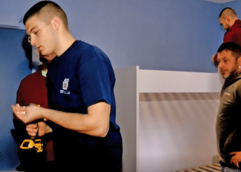 BRAVO, MLADOSTI Splitski učenici izradili i darovali namještaj potrebitoj obitelji iz Borova Naselja
