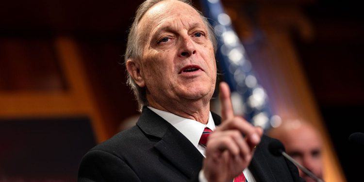 Biggs razmišlja o kandidaturi za guvernera Arizone