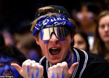 Bijesni košarkaški navijači Miamija i Dukea bijesni su na Tiger Woods i TGL zbog velikog sukoba ESPN-a