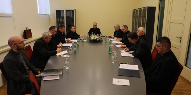 Biskupi Zagreba potaknuti na egzorcizam: ‘Ne smije se predvidjeti prisutnost zloga’