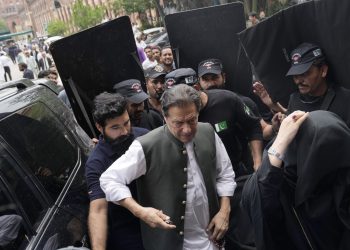 Bivšem pakistanskom premijeru Khanu izrečena kazna od 14 godina zatvora