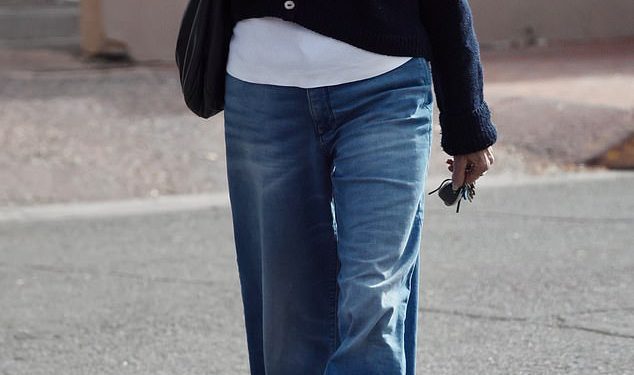 Bomba iz 70-ih nekoć udana za Stevea McQueena zadivljuje u 85. godini u rijetkom izlasku… možete li pogoditi tko je to?