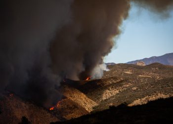 Bujične poplave i nanosi smeća mogli bi pogoditi umorne stanovnike Kalifornije nakon tjedana razornih šumskih požara