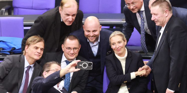 I TO SE DOGDOILO Njemački demokršćani s AfD-om progurali prijedlog za ograničenjem migracije | NACIONAL.HR