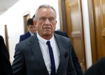 Caroline Kennedy naziva rođaka RFK Jr A ‘Predator’ koji je “ovisnik o pažnji” u jezivom pismu senatorima