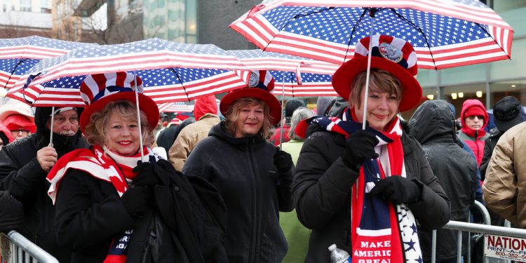 Četiri godine poslije, vjernici MAGA-e pozdravljaju Trumpov nevjerojatni povratak u DC: ‘To znači slobodu za Amerikance’