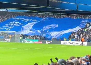 Chelsea, uzbudljiva posveta Vialliju: koreografija navijača je spektakularna