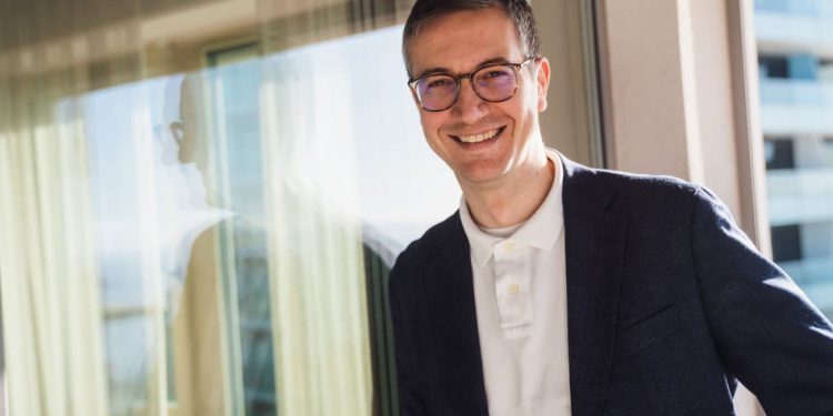 DRUGA STRANA POLITIKE Marko Matijević: “Priveli su me zbog simboličnog iskazivanja nezadovoljstva. Medicinu volim od kraja srednje škole; tada sam shvatio da neću igrati za Hajduk”