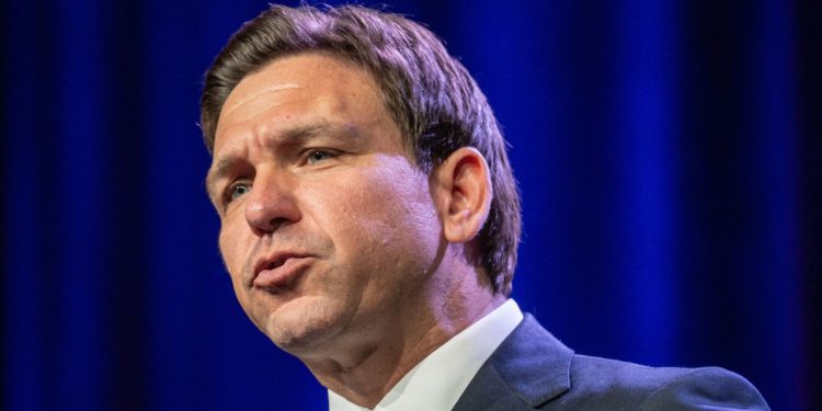 DeSantis gura zakonodavce Floride da poduzmu mjere protiv ilegalne imigracije, upozorava na posljedice prkosa
