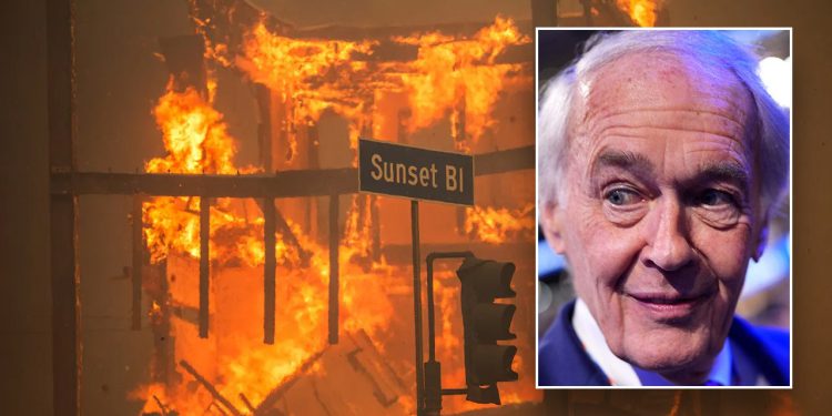 Dem senator upozorava ‘Požari u LA-u su najava nadolazećih zločina’, tvrdi da je Trump kupio ‘Big Oil’