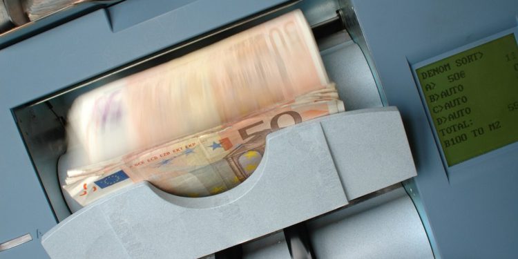 Dio umirovljenika je zbog ‘tehničke pogreške’ dobio manje mirovine. Oglasio se HZZO