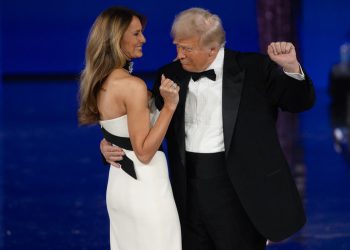 Donald i Melania Trump namjeravaju zaraditi ‘što više mogu’ tijekom drugog mandata u Bijeloj kući, kaže čuvar