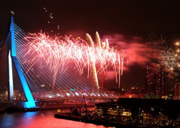 Dvojica muškaraca u zatvoru zbog života bijelaca važnih i drugih ‘rasističkih’ slogana — RT World News