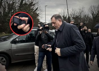 FOTO Nakon luksuznog auta u Mostaru, sad je Dodikov mobitel ‘Kod Cige’ izazvao pozornost
