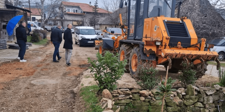 FOTOGALERIJA Bulj obišao radove na aglomeraciji u Brnazama