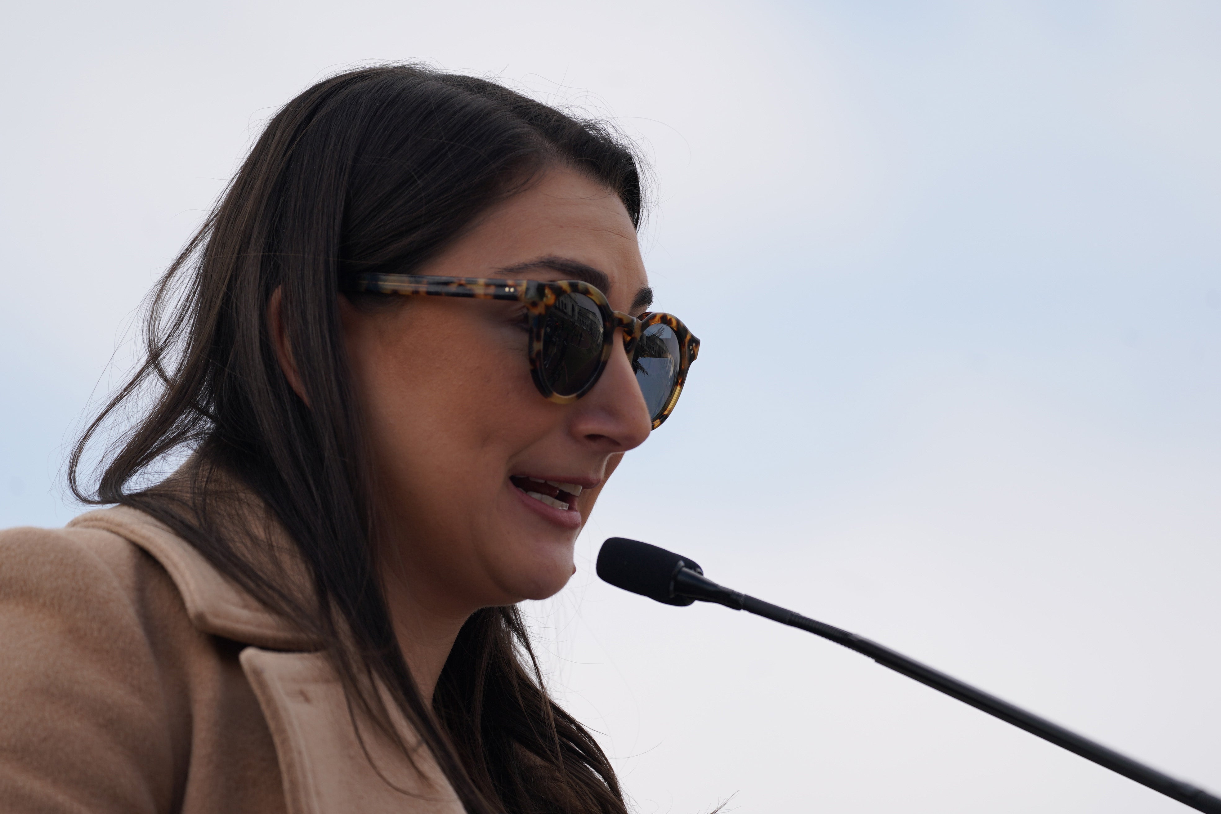 Zastupnica Sara Jacobs, D-Ca., koja ima transrodnog brata, rekla je da je prijedlog zakona 'o provjeravanju ženskih genitalija prije nego što im dopuste bavljenje sportom'