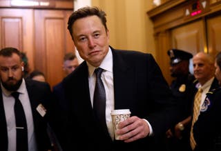 Izvršni direktor Tesle Elon Musk stigao je prošlog mjeseca na Capitol Hill u Washingtonu, DC. Dionice proizvođača električnih vozila skočile su zbog nagađanja da bi osnivač SpaceX-a mogao kupiti TikTok