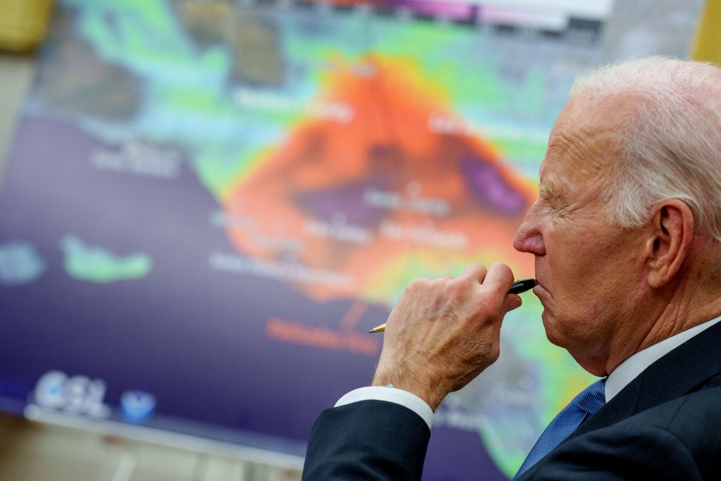 Bidenova administracija obećala je nadoknaditi Los Angelesu velik dio odgovora na požare, no pomoć u požarima mogla bi biti obustavljena pod Trumpom