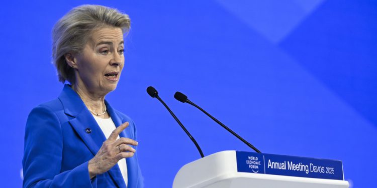 Gubitak ruskih opskrbe energijom izazvao je ‘nebesko visoke troškove’ – Šef EU komisije — RT World News