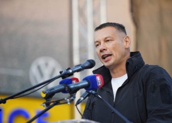 HDZ NE PODRŽAVA Predana inicijativa za smjenu Nenada Nešića