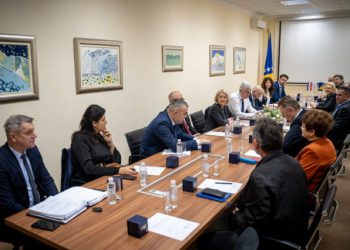 HNS DONIO ZAKLJUČAK Dragan Čović mora razgovarati s Marijom Buhač i naći rješenje za prosvjetare