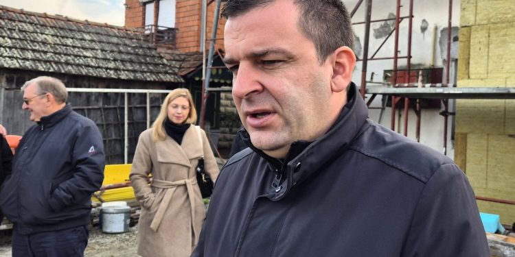 POSKUPLJENJE GRIJANJA Hrebak: ‘Ako ja kao gradonačelnik ne mogu dobiti odgovor HERA-e…’ | NACIONAL.HR