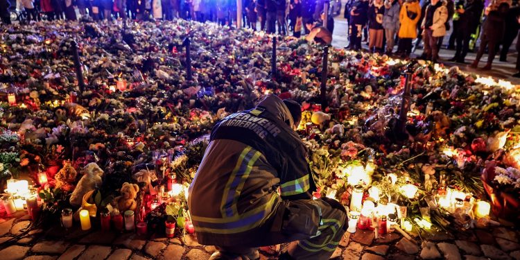 SVE VIŠE NAPADA Zastupnici šokirani brutalnostima prema strancima: ‘Ovakva djela su odvratna’ | NACIONAL.HR