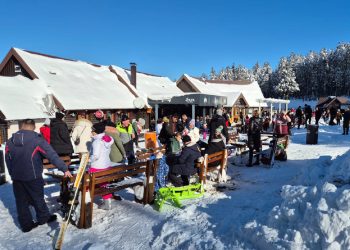 SVE JE PUNO Hrvati pohrlili na skijanje: Evo koje su destinacije najpopularnije | NACIONAL.HR