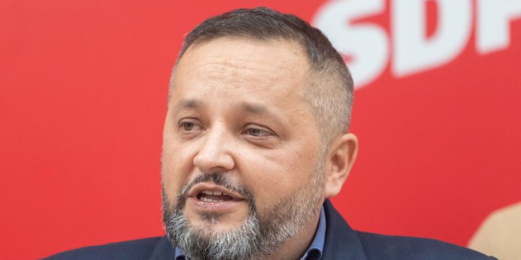 DJELUJ LOKALNO Branko Kolarić je SDP-ov kandidat za zagrebačkog gradonačelnika | NACIONAL.HR