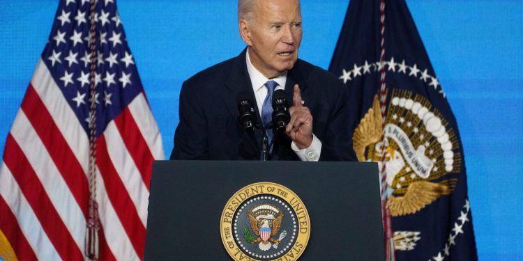 I UBLAŽIO KAZNE Biden pred odlazak pomilovao još pet osoba | NACIONAL.HR