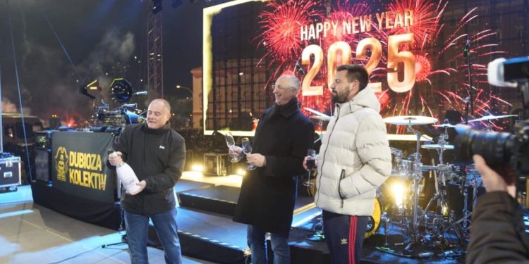 HRVATSKI ČASNIČKI ZBOR O TITU NA RIVI “Gradonačelnik Puljak nastavlja dosljedno vrijeđati branitelje i građane Splita”