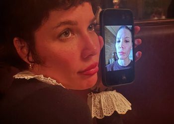 Halsey dijeli ohrabrujuće vijesti o zdravstvenoj borbi s lupusom i rijetkim poremećajem T-stanica