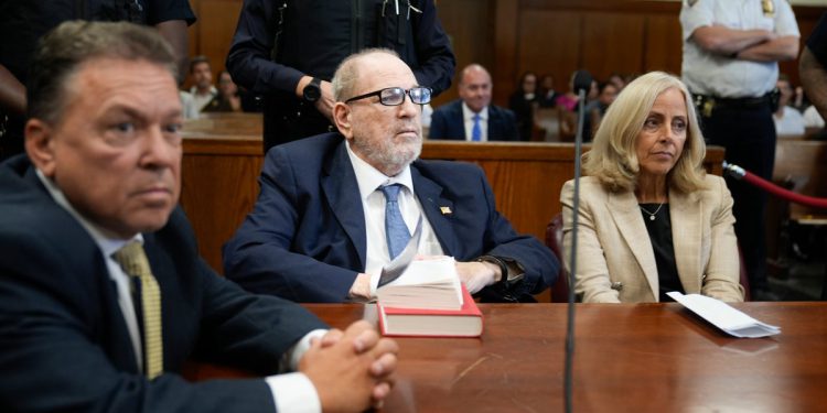 Harvey Weinstein koji dospijeva na sudu jer sudac teži opsegu njegovog #MeToo Retrial -a i kada će započeti