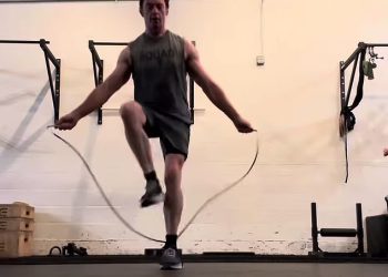 Hugh Jackman obnovio je svoje trikove sa užetom nakon što je ‘zabrljao’ nastup na Broadwayu na premijeri