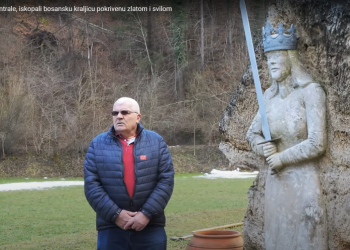 Igor Lučić na grobu kraljice Jelene