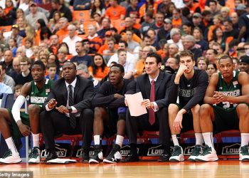 Ikona sveučilišne košarke Mike Babul preminuo je u 47. godini nakon srčanog udara