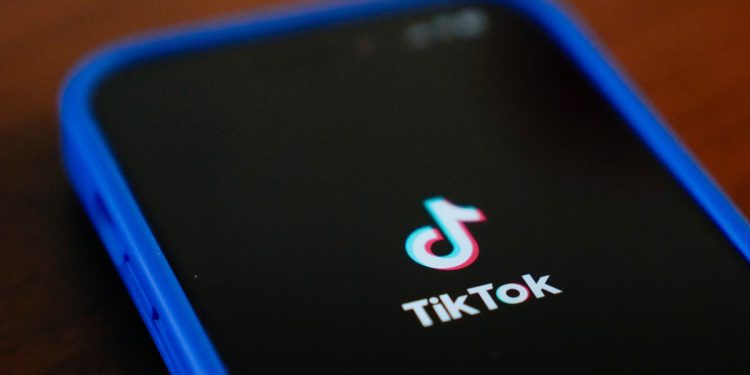 Ima li TikTok kupca iz SAD-a? Trump savjetuje o novoj ponudi koja bi vladi mogla dati 50% udjela
