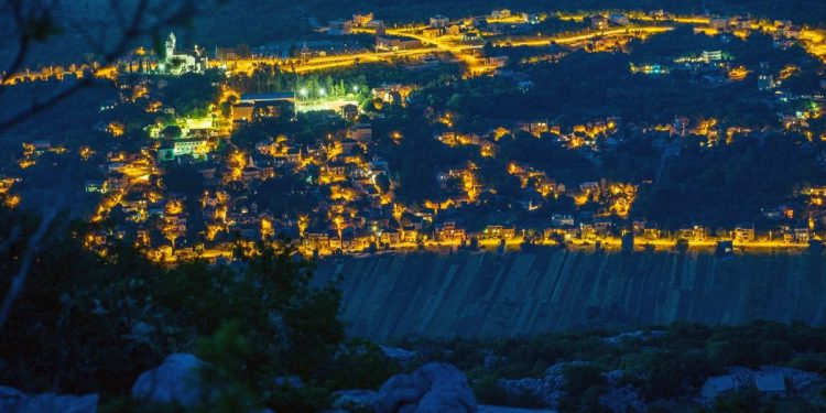 Imate li vode? Ovaj dio Dalmacije je u problemima, oglasio se načelnik: “U našem DVD-u se nalaze dvije cisterne za pitku i tehničku vodu…”