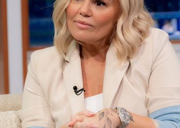 Internetski modni posao Kerry Katona ‘službeno zatvoren’ – u novom udaru nakon što je prvi Božić proveo bez bivšeg zaručnika Ryana Mahoneyja