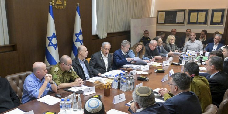 Izraelska vlada odobrila sporazum s Hamasom — RT World News