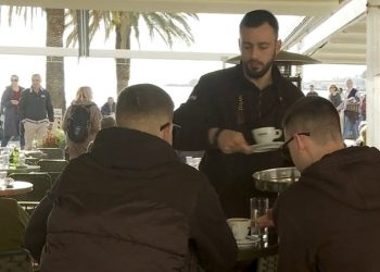 Je li se bojkot prelio i na kafiće? Evo kako je izgledala splitska Riva