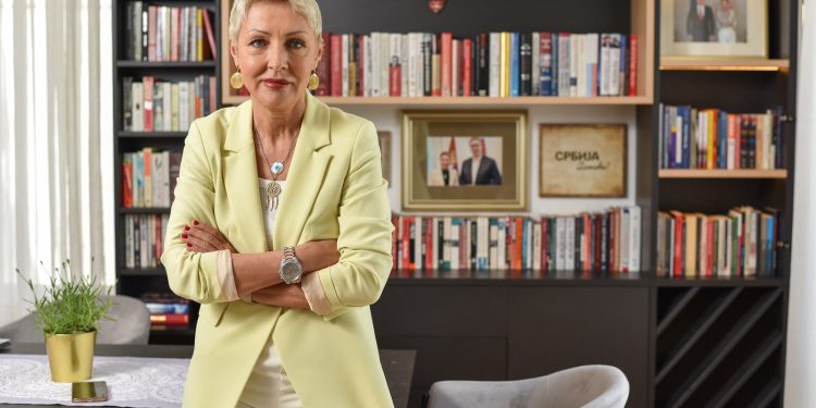 NE LOMITE MI PRINCIPE Jelena Milić: ‘Kako je kritična masa divnih mladih ljudi stasala pod Vučićevom tiranijom?’ | NACIONAL.HR